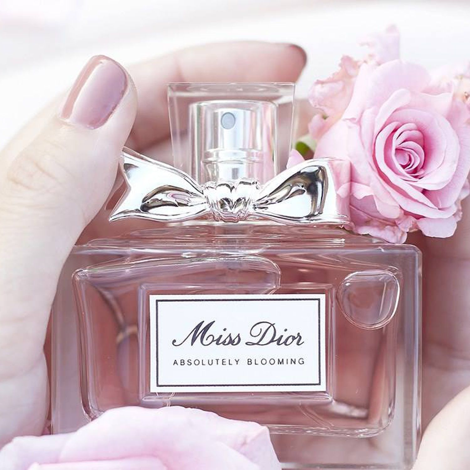 عطر زنانه دیور مدل Miss Dior Absolutely Blooming حجم 100 میلی لیتر