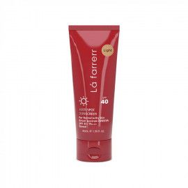 کرم ضد آفتاب و ضد لک SPF 40 لافارر مناسب پوست های خشک و معمولی حجم 40 میلی لیتر - روشن